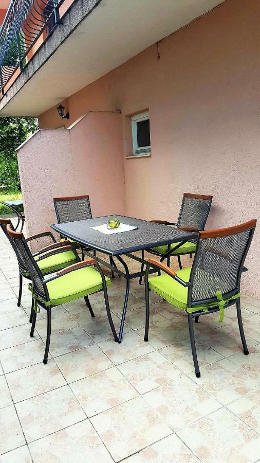 Apartments Saraden Vodice Eksteriør bilde